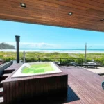 Jacuzzi com vista para a Praia da Ferrugem