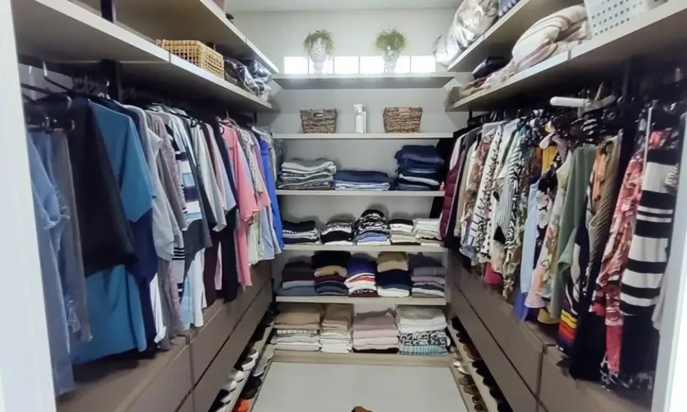 Closet espaçoso