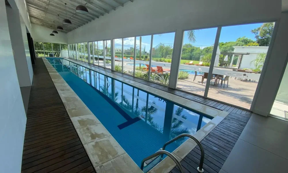 Piscina coberta #0008