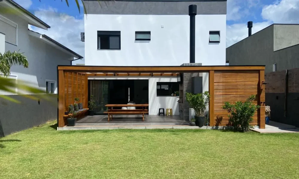 Parte de trás da casa #0008